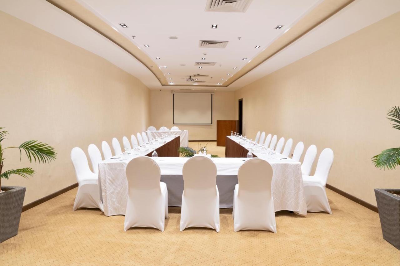فندق أوشن بلو السخنة عين السخنة المظهر الخارجي الصورة Meeting room at the hotel