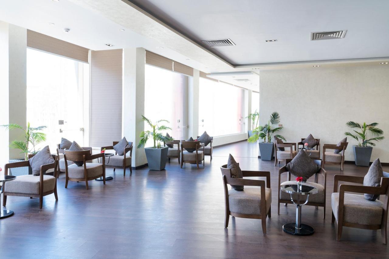 فندق أوشن بلو السخنة عين السخنة المظهر الخارجي الصورة The lounge at the airport