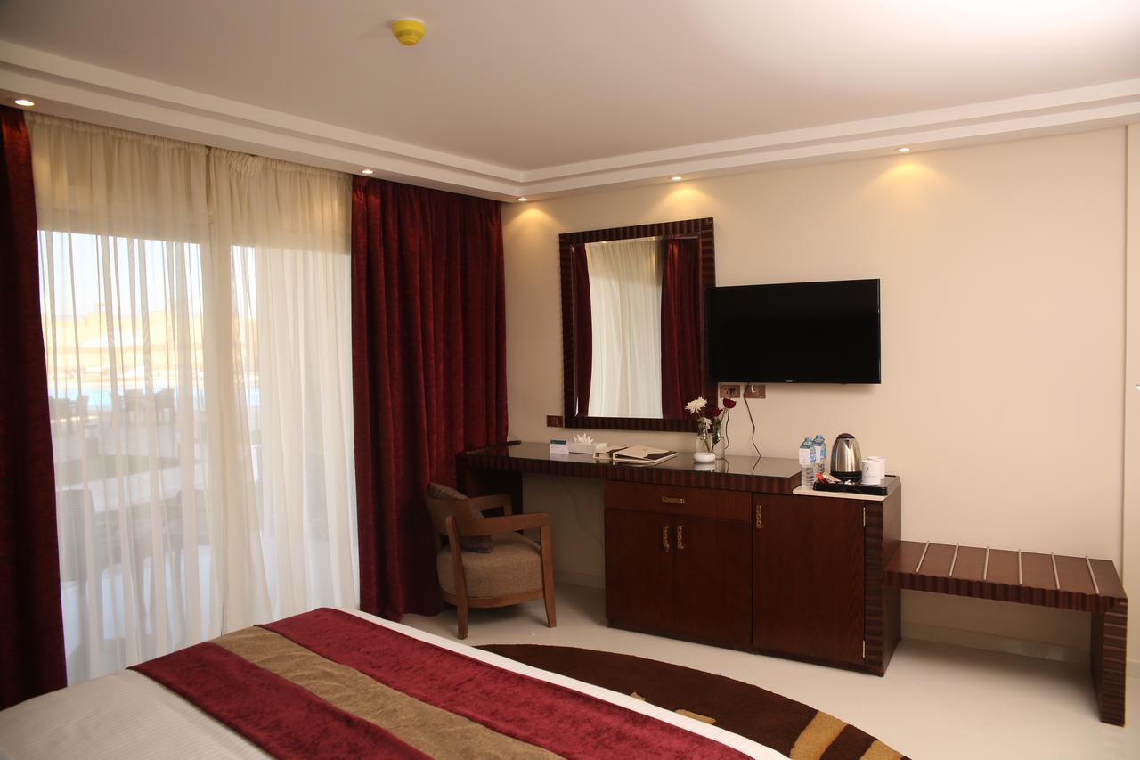 فندق أوشن بلو السخنة عين السخنة المظهر الخارجي الصورة A room at the hotel