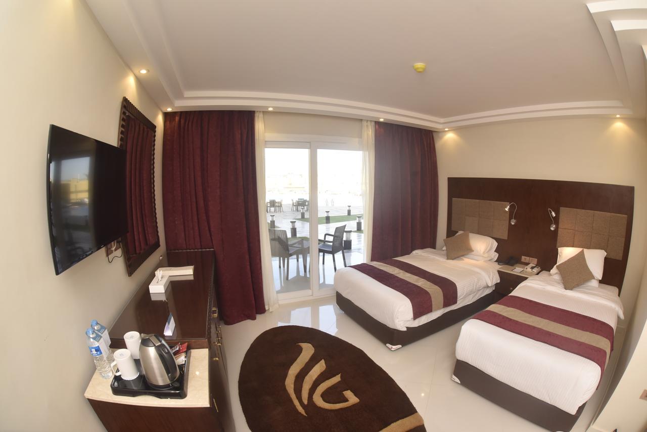فندق أوشن بلو السخنة عين السخنة المظهر الخارجي الصورة A room at the hotel